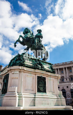 Reiterstandbild und das Denkmal Kaiser Josef II., von dem Bildhauer Franz Anton von Zauner im Jahre 1807 errichtet. Stockfoto