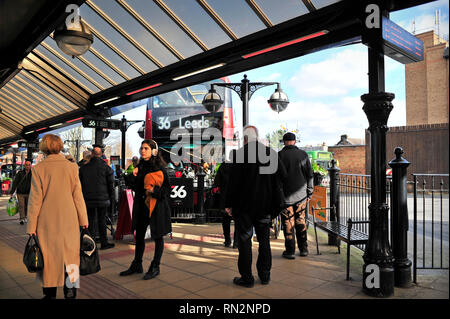 Harrogate Bus Station North Yorkshire England Großbritannien Stockfoto