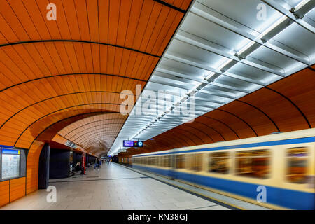 U-Bahn Station - Marienplatz, München, Bayern, Deutschland Stockfoto