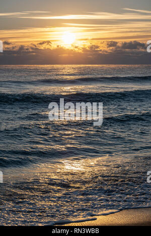 Die Wellen am Strand in Boca Raton, Florida Stockfoto