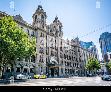 3. Januar 2019, Melbourne, Australien: Street View auf die Fassade des Windsor Hotel einen luxuriösen viktorianischen Ära grand hotel in Melbourne Victor Stockfoto