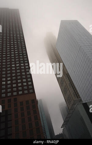 Nebel über der Stadt Stockfoto