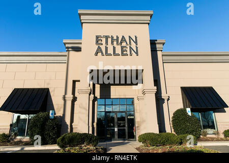 Ein logo Zeichen außerhalb eines Ethan Allen Store in Sterling, Virginia am 14. Februar 2019. Stockfoto