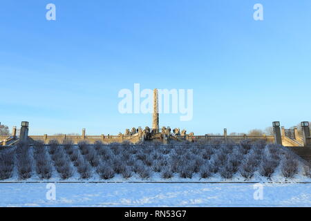 Oslo, Norwegen - 30. Dezember 2018: Skulpturen von Gustav Vigeland in Frogner Park angelegt. Stockfoto