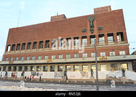 Oslo, Norwegen - 30. Dezember 2018: Das Rathaus von Oslo, Norwegen. Stockfoto