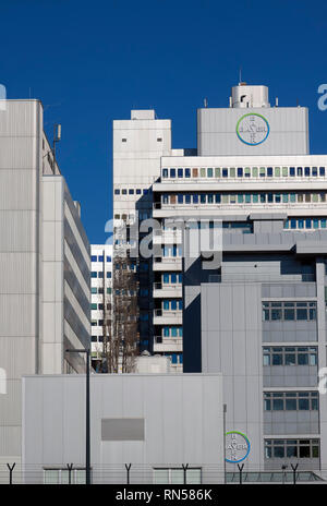 Die Bayer AG, Deutsche multinationale Pharma- und Life-Science-Unternehmen und einer der grössten Pharmaunternehmen der Welt, Berlin, Deutschland Stockfoto