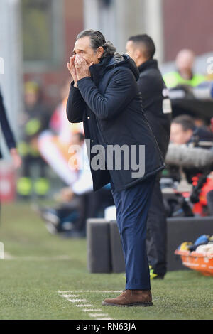 Genua, Italien. 17 Feb, 2019. Foto LaPresse - Tano Pecoraro 17 02 2019 Genua - (Italia) Sport CalcioGenoa vs LazioCampionato di Calcio Serie A TIM" 2018/2019 - Stadio Luigi Ferraris "nella Foto: prandelli cesarePhoto LaPresse - Tano Pecoraro 17 Februar 2019 Stadt Genova - (Italien) Sport SoccerGenoa vs LazioItalian Fußball-Liga einen TIM 2018/2019 - "Luigi Ferraris "Stadiumin der Pic: cesare prandelli Credit: LaPresse/Alamy leben Nachrichten Stockfoto