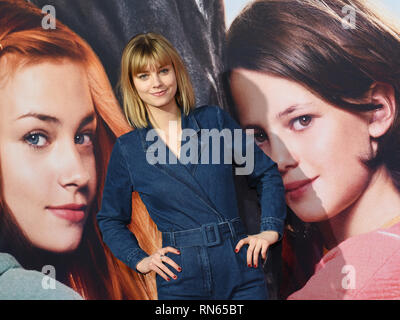 München, Deutschland. 17 Feb, 2019. Die Schauspielerin Hanna Binke kommt zur Premiere des Films "Ostwind-Aris Ankunft". Foto: Angelika Warmuth/dpa Quelle: dpa Picture alliance/Alamy leben Nachrichten Stockfoto