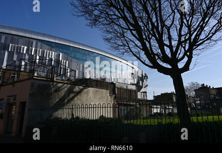 London, Großbritannien. 17 Feb, 2019. Einen schönen sonnigen Tag durch die neuen Tottenham Hotspur Stadion im Norden Londons, wie es seiner Fertigstellung nähert sich mit dem Football Club, die hoffen, ihre ersten Spiele gibt es in den nächsten Wochen Gutschrift zu spielen: Simon Dack/Alamy leben Nachrichten Stockfoto