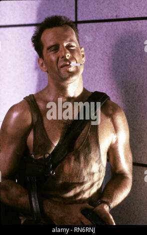 BRUCE WILLIS, DIE HARD, 1988 Stockfoto