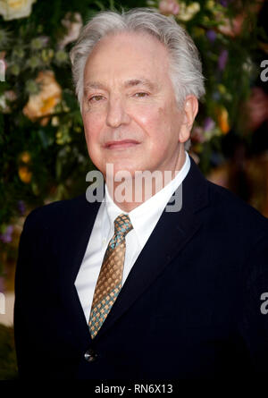 Apr 13, 2015 - London, England, Großbritannien - ein wenig Chaos UK Premiere, Odeon Kensington-roten Teppich Ankünfte Foto zeigt: Alan Rickman Stockfoto