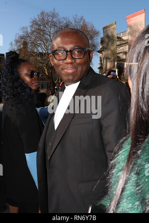 Edward Enninful, Chefredakteur der Britischen Vogue, nach dem Besuch der Victoria Beckham Herbst/Winter 2019 London Fashion Week zeigen in der Tate Britain. Stockfoto