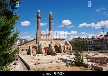 Die minarette der Gökmedrese oder Gök Medrese Sivas, Türkei Stockfoto