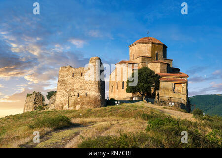 Fotos & Bilder von Jvari Kloster, ein 6. Jahrhundert georgisch-orthodoxen Kloster in der Nähe von Mzcheta, im östlichen Georgien. Ein UNESCO Weltkulturerbe. Die JVA Stockfoto