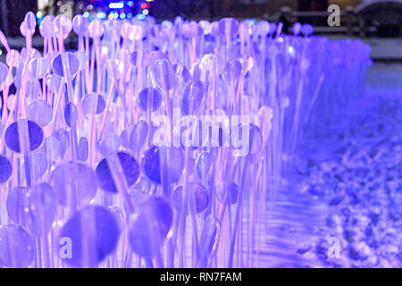 Kunst Installation in Calgary für das Glühen der Innenstadt Winter Licht Festival Stockfoto