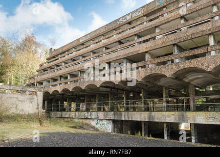 St Peter's Seminar in 2019 - ein verfallenes Gebäude im Stil einer aufgeführten brutalist und ehemalige Priester Training Center in Cardross, Argyll und Bute, Schottland Stockfoto