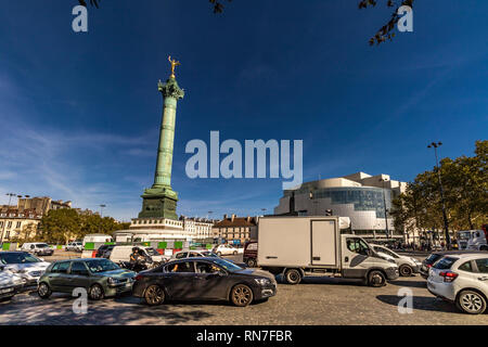 Der Juli Spalte in der Mitte der Place de la Bastille, einem berühmten historischen Platz in Paris, wo die Bastille stand. Stockfoto