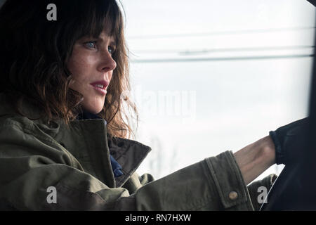 Destroyer ist ein 2018 American crime Film unter der Regie von Karyn Kusama, von einem Drehbuch von Phil Hay, Matt Manfredi. Es stars Nicole Kidman, Toby Kebbell, Tatiana Maslany, Scoot McNairy, Bradley Whitford, und Sebastian Stan und folgt einer undercover LAPD Officer, müssen Mitglieder einer Bande, Jahre nach ihrem Fall wurde gesprengt. Dieses Foto ist nur für den redaktionellen Gebrauch bestimmt und unterliegen dem Copyright der Film Company und/oder der bezeichneten Fotograf durch den Film oder die Produktion Firma zugewiesen. Stockfoto