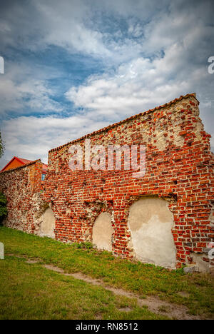 Die Reste der Stadtmauer, die einst viel von Ahus umgeben. Es gilt als Schwedens bis € ™ s best erhaltenen mittelalterlichen Stadtmauer nach Visby auf der Stockfoto