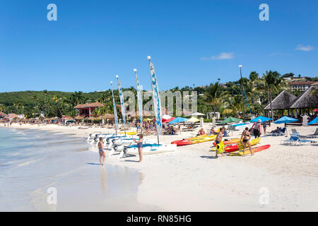 Dickenson Bay (Sandals Grande Antigua Resort), Antigua, Antigua und Barbuda, Kleine Antillen, Karibik Stockfoto