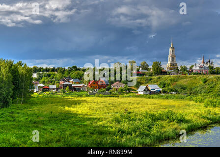 Verehrte Glockenturm (Prepodobenskaya) in Susdal, Wladimir region, Goldener Ring Russlands Stockfoto