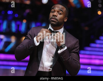 Prominente und ihre professionellen Tanz Partner nehmen Sie an einem Fotoshooting vor der öffnung Nacht der 2019 streng Come Dancing Tour bei Arena Birmingham mit: Erz Oduba Wo: Birmingham, Vereinigtes Königreich, wenn: 17 Jan 2019 Credit: John rainford/WANN Stockfoto