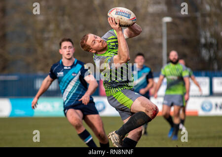 West Wales Räuber voll zurück Phil Cowburn in Aktion gegen Coventry Bären an Butts Park Arena in Betfred Liga ein. Lewis Mitchell. Stockfoto