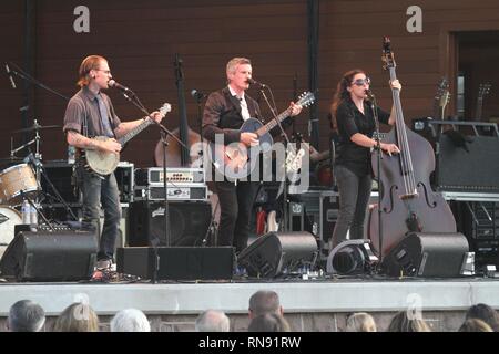 Musiker Cooper McBean, Peter, Bernhard und Lucia turino dargestellt auf der Bühne während einer "live"-Konzert Aussehen mit dem Teufel Macht drei. Stockfoto