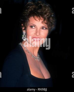 Raquel Welch 1990 Foto von John Barrett/PHOTOlink Stockfoto