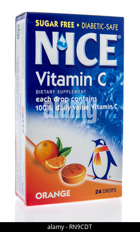 Winneconne, WI - 14. Februar 2019: Eine Box von Nizza Vitamin C Ergänzung in einem isolierten Hintergrund Stockfoto