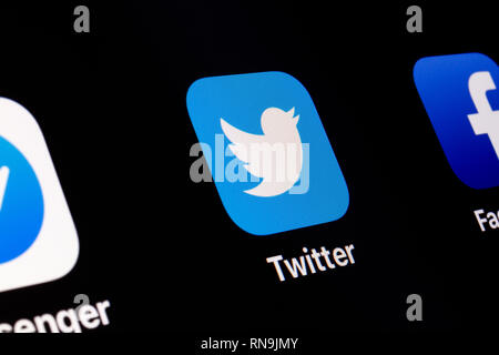 Indianapolis - ca. Februar 2019: Indianapolis - ca. Februar 2019: App und Logo der Social Media Giant Twitter. Twitter ist der Meinung Puls der Stockfoto