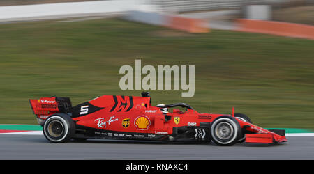 Ferrari's Sebastian Vettel bei Tag ein Vorsaison-testprogramm auf dem Circuit de Barcelona-Catalunya. Stockfoto