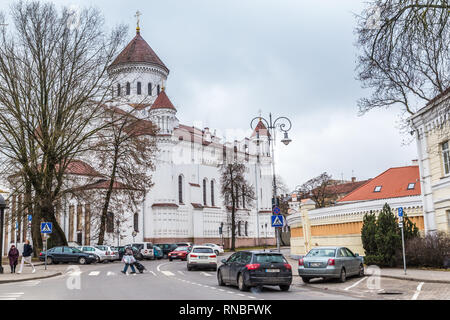 Streetview mit Orhodox Kathedrale in der Altstadt von Vilius in Litauen Baltikum Europa Stockfoto