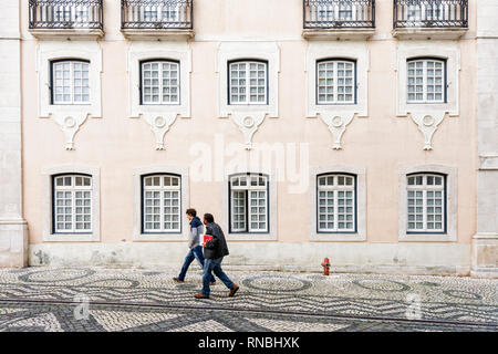 Die schöne alte Fassaden Gebäude im Stil der Art Nouveau Architektur in Aveiro in Portugal Stockfoto