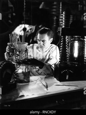 COLIN CLIVE als Dr. Henry Frankenstein in DER BRAUT VON FRANKENSTEIN 1935 Regisseur James Whale Universal Pictures Stockfoto