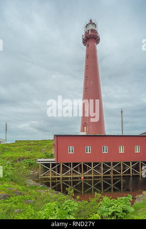 Ansicht der Andenes Leuchtturm an der nördlichen Spitze von Andoya in der Vesteralen Archipel Stockfoto