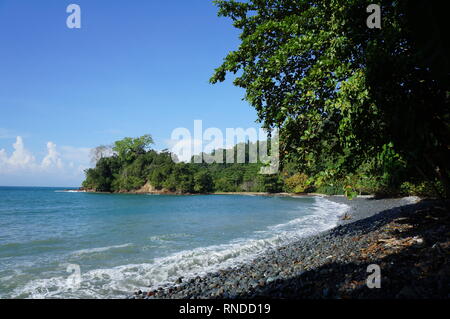 Blue Sky von Teluk Hijau Strand Banyuwangi Indonesien Stockfoto