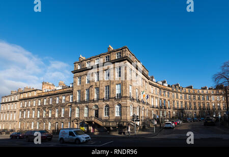 Georgianischen Gebäude und Generalkonsulat von Irland in der New Town von Edinburgh an Lynedoch Street und Randolph Crescent, Schottland, Großbritannien. Stockfoto