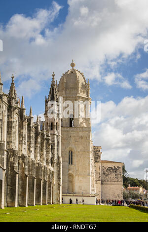 Die Hieronymus Kloster, ein beliebter Ort für tourits in Belém in Lissabon, Portugal Stockfoto