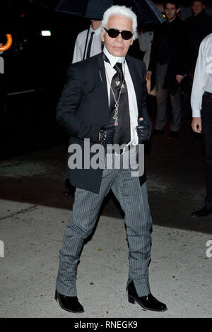 Karl Lagerfeld besucht das Museum der 4. jährlichen der Modernen Kunst Film nutzen" eine Hommage an Pedro Almodovar" im Museum für Moderne Kunst am 15. November 2011 in New York City. Stockfoto