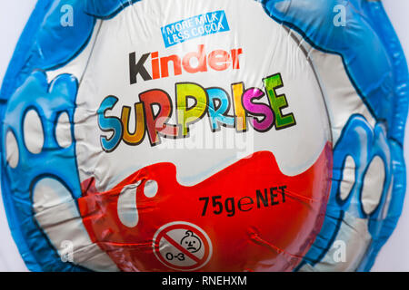 Nahaufnahme Detail von Kinder Überraschung Osterhase Stockfoto