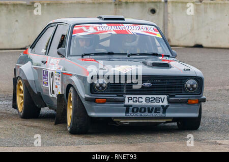 Ford Escort MkII, PGC 826 V, mit Fahrer Gary Mason und Co - Treiber John Matthews während der 2019 Snetterton Bühne Rallye, Norfolk. Stockfoto