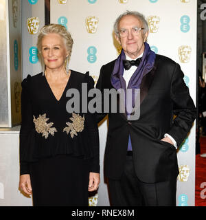 Glenn Close und Jonathan Pryce Posen auf dem roten Teppich an der British Academy Film Awards am Sonntag, 10. Februar 2019 in der Royal Albert Hall, London. . Bild von Julie Edwards. Stockfoto