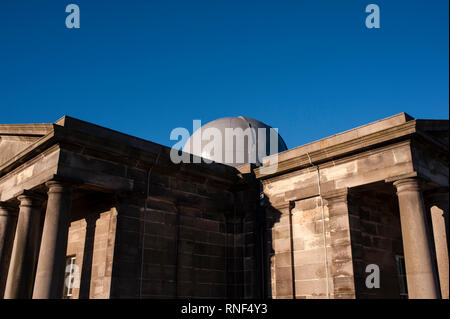 Blick auf die Stadt Sternwarte in Calton Hill. Edinburgh. Schottland Stockfoto