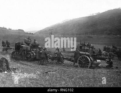 1919 - der Besatzungsarmee - artilleristen der amerikanischen Besatzungsarmee auf dem neuesten Stand zu halten und in gutem Zustand, die durch die täglichen Drill in der Wiese, die durch den Rhein Stockfoto