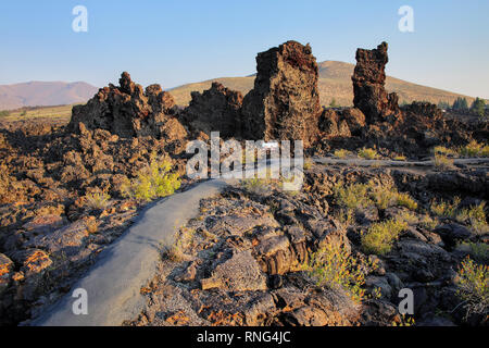 Schlackenkegel an der North Crater Flow Trail, Krater des Mondes National Monument, Idaho, USA Stockfoto