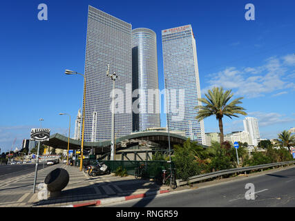 Azrieli Towers in Tel-Aviv. Stockfoto