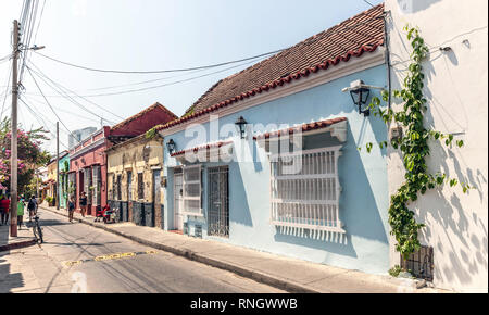 Calle del Pozo, Barrio Getsemaní, Cartagena de Indias, Kolumbien. Stockfoto