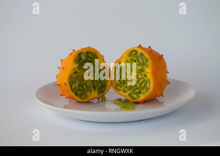 Cucumis metuliferus, gehörnten Melone oder kiwano Stockfoto