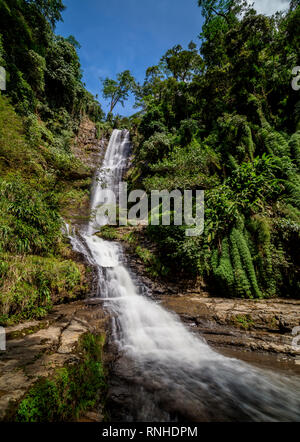 Juan Kurioses Wasserfall in der Nähe von San Gil, Santander, Kolumbien Stockfoto